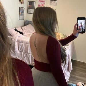 Edikted backless top